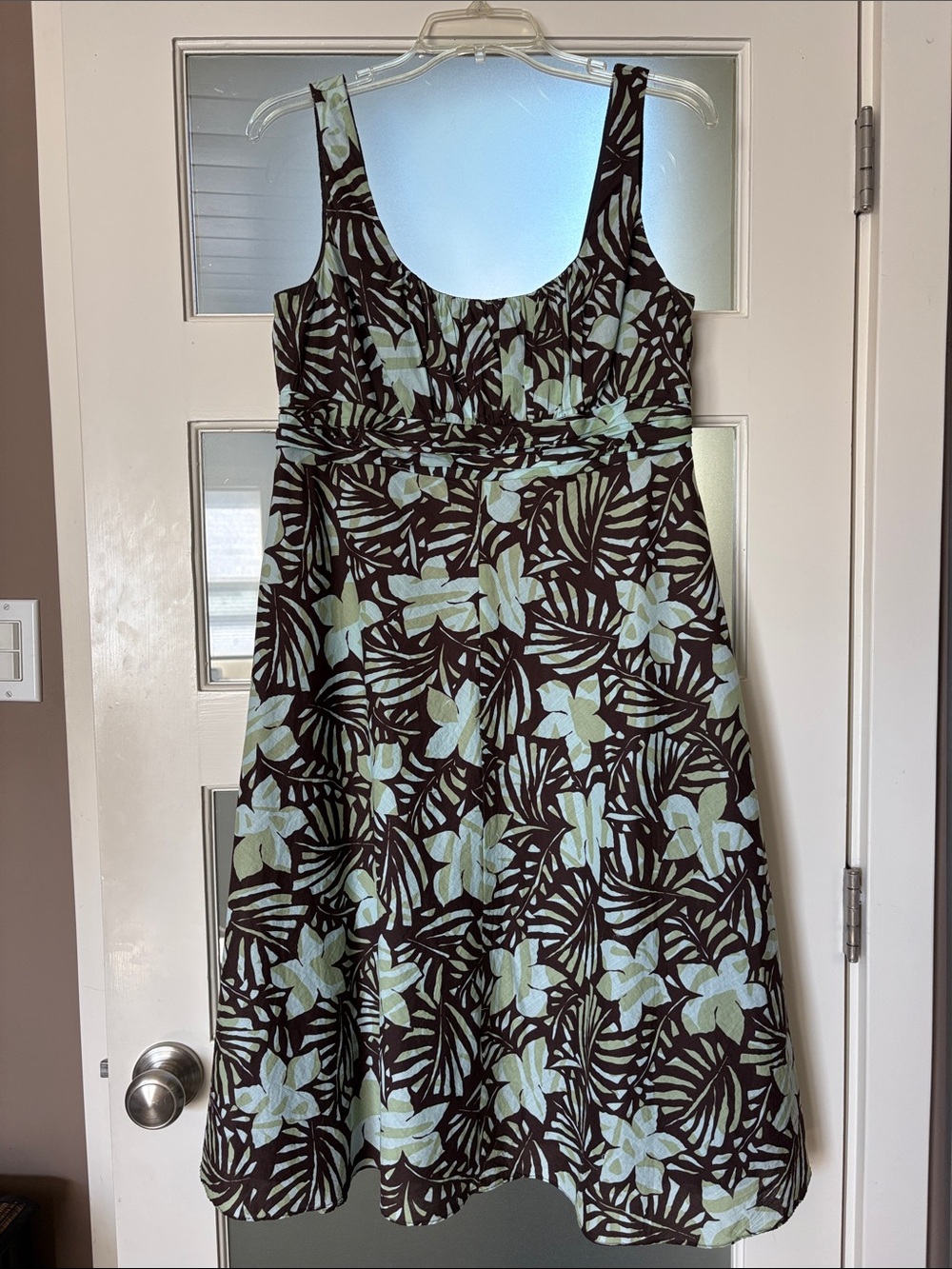 Vintage Floral A-Line Sleeveless Dress in Mint and Chocolate